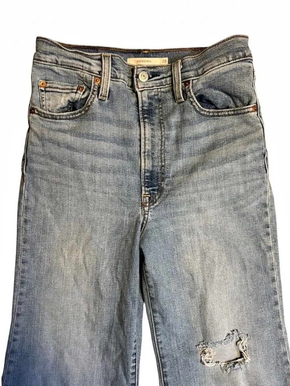 Levi’s Ribcage Bell Jeans Women’s Size 28 Light Wash Distressed Flare - Picture 9 of 9